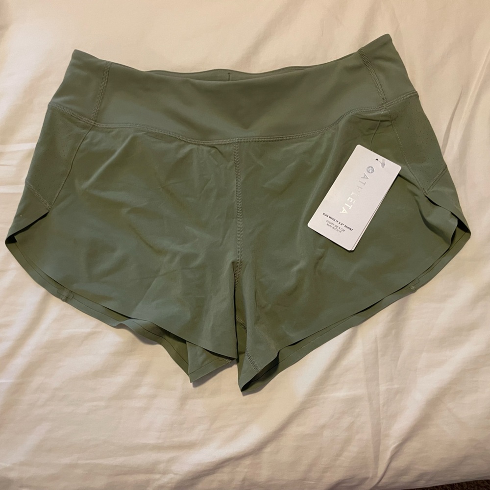 Athleta Run With It 3.5” Short
